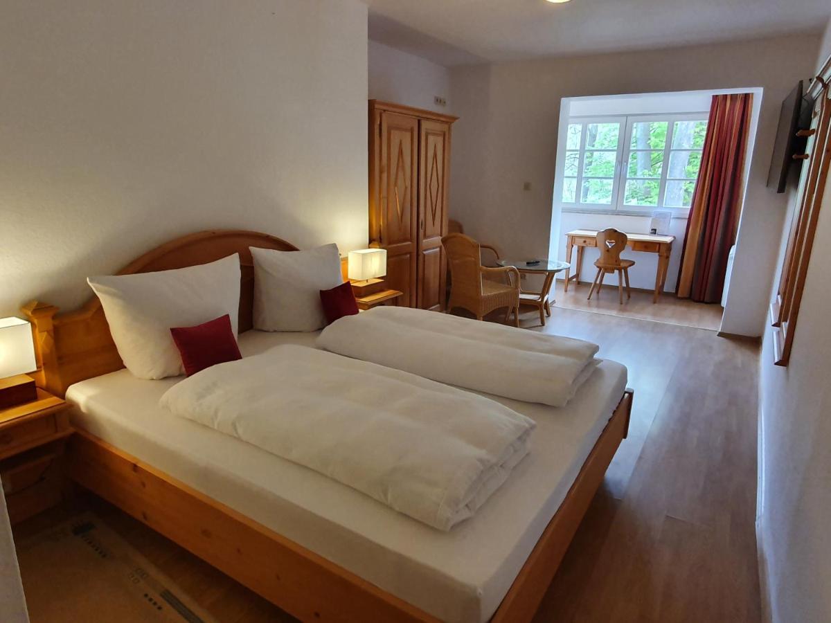 Hotel Und Weingut Karlsmuehle Mertesdorf Kültér fotó