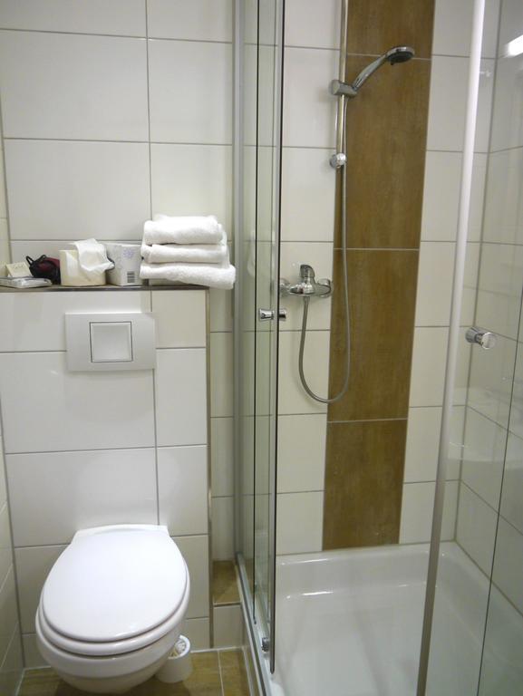 Hotel Und Weingut Karlsmuehle Mertesdorf Kültér fotó